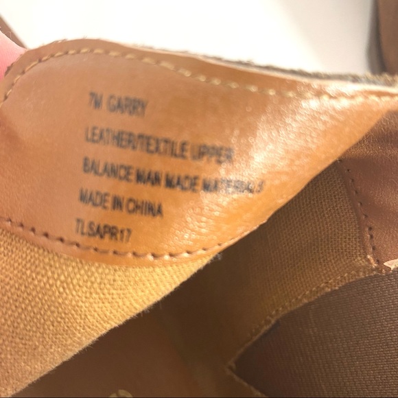 Kensie “Garry” Brown Bootie - Picture 11 of 13